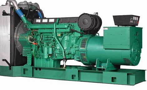 合山发电机除垢后需要用清水冲洗水冷式机油散热器几次？